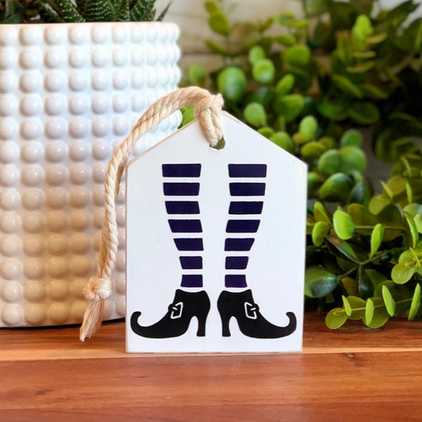 Witch legs Freestanding Wood Accent Tag